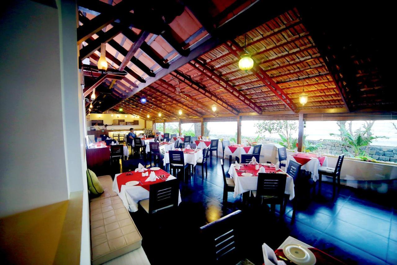 Old Lighthouse Bristow Hotel Kochi Esterno foto