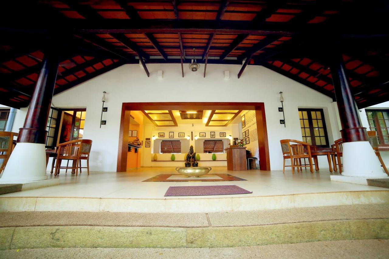 Old Lighthouse Bristow Hotel Kochi Esterno foto