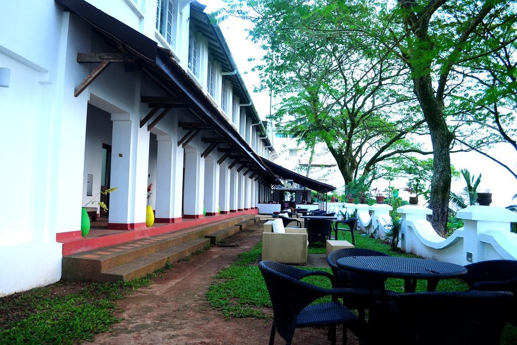 Old Lighthouse Bristow Hotel Kochi Esterno foto