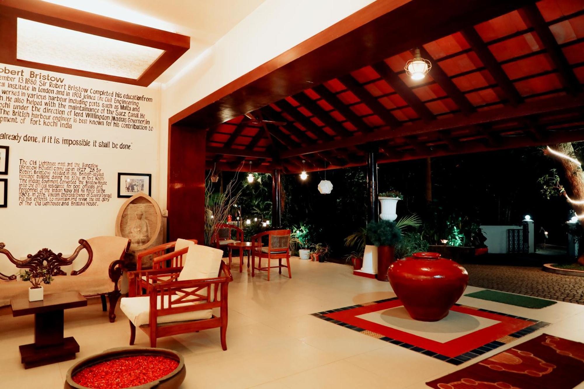 Old Lighthouse Bristow Hotel Kochi Esterno foto